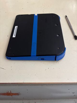 Nintendo 2DS Azul y Negro