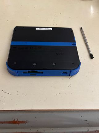 Nintendo 2DS Azul y Negro