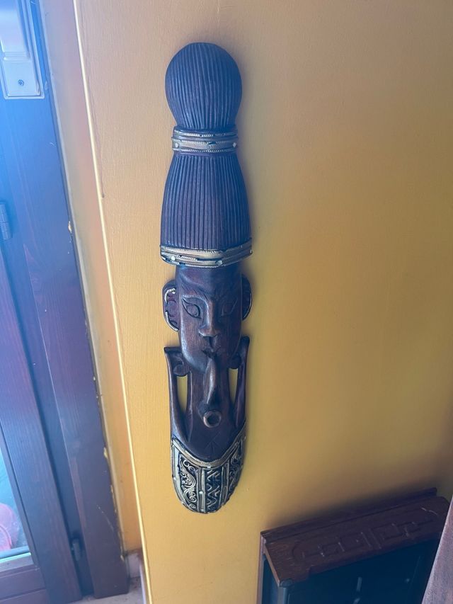 Maschera africana in legno