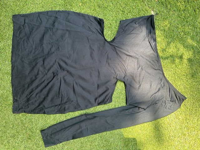 Vestido negro Bershka L - abertura lateral