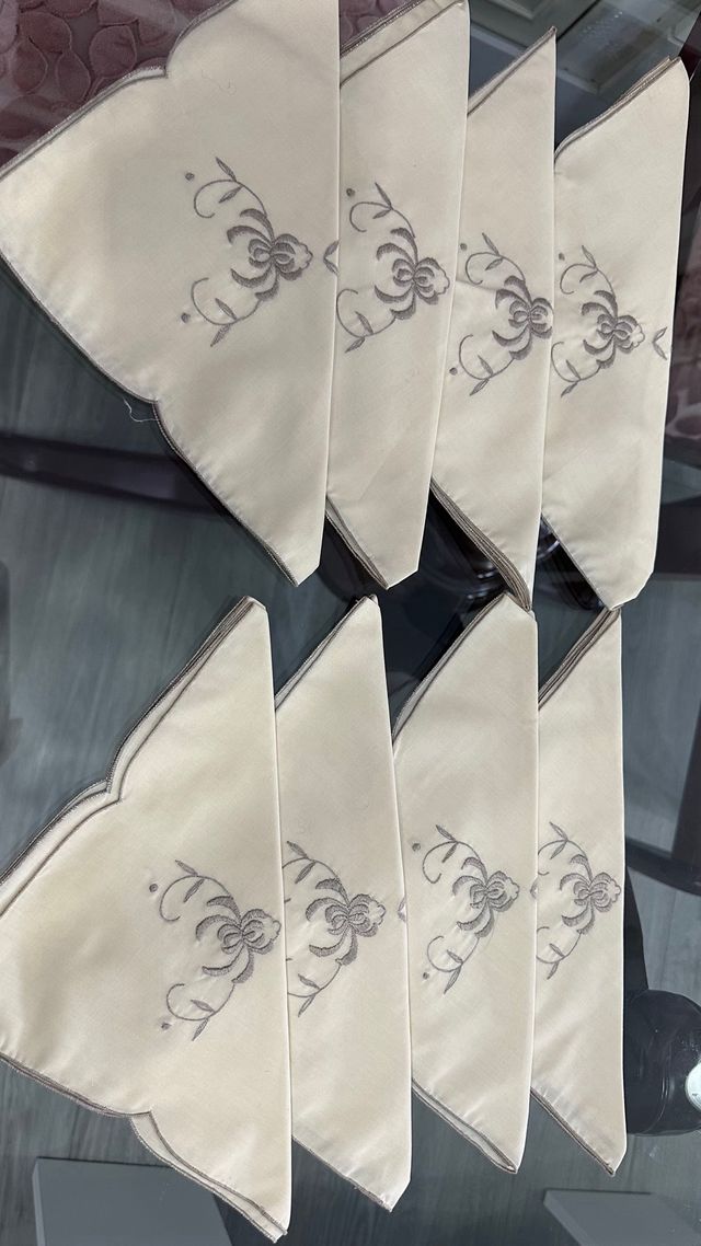 Mantel bordado lino beige