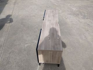 Mueble TV salón - Madera y metal