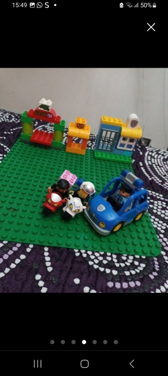 Lego Policía: 2 motos, coche, 3 figuras