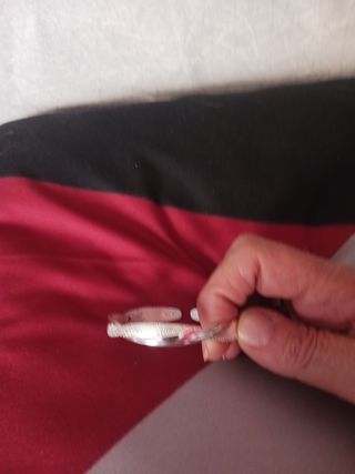 Pulsera plata 999 ley. Cruzada.