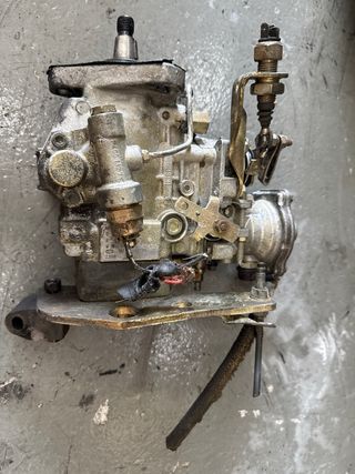 Bomba inyectora Nissan Atleon B660