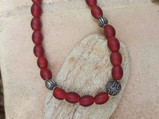 Collar de cuentas de vidrio