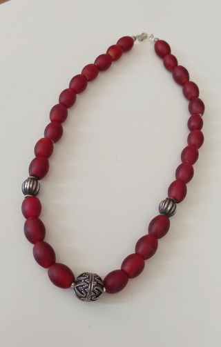 Collar de cuentas de vidrio