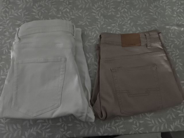 2 Bermudas Blanco y Beige - Talla 44 +regalo camis