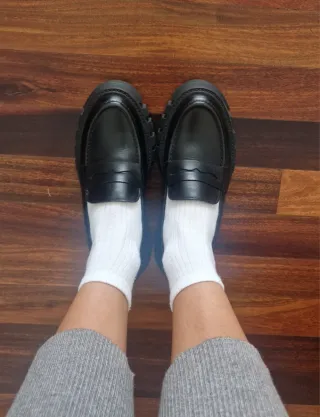 NUEVOS con su caja. Mocasines Pitillos