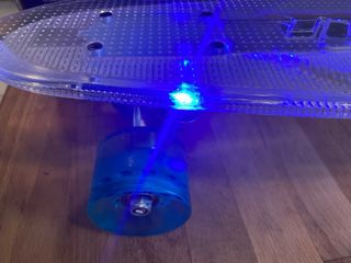 Monopatín con Luz Firefly - Casi nuevo