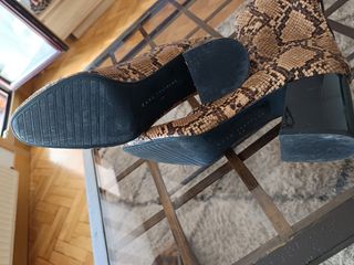 Botines serpiente beige-marrón