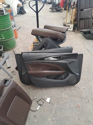 Asientos cuero y tapizado Opel Insignia
