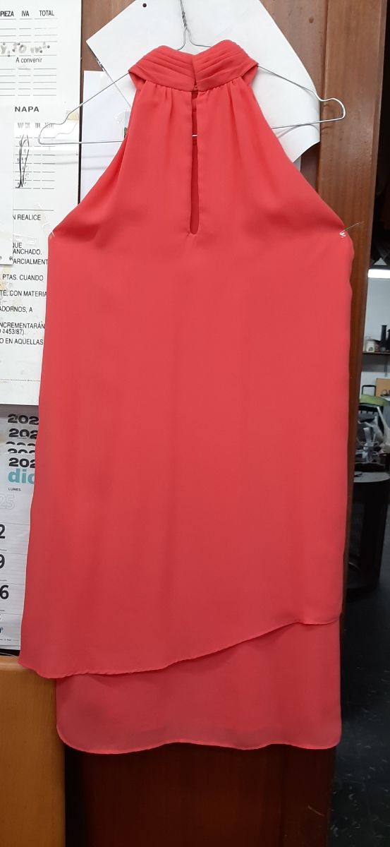 Vestido rosa juvenil