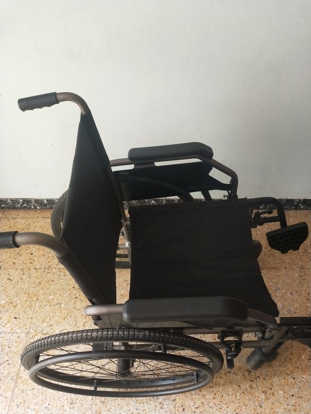 Silla de ruedas de exterior Ancianos cuidadores