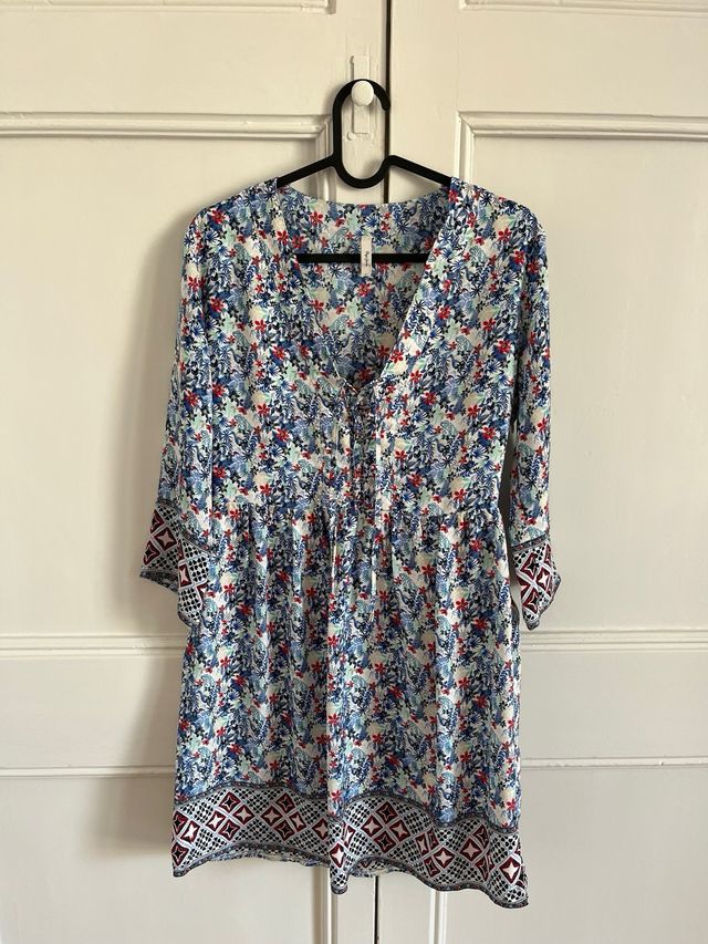 Vestido Pepe Jeans estampado en azul y granate