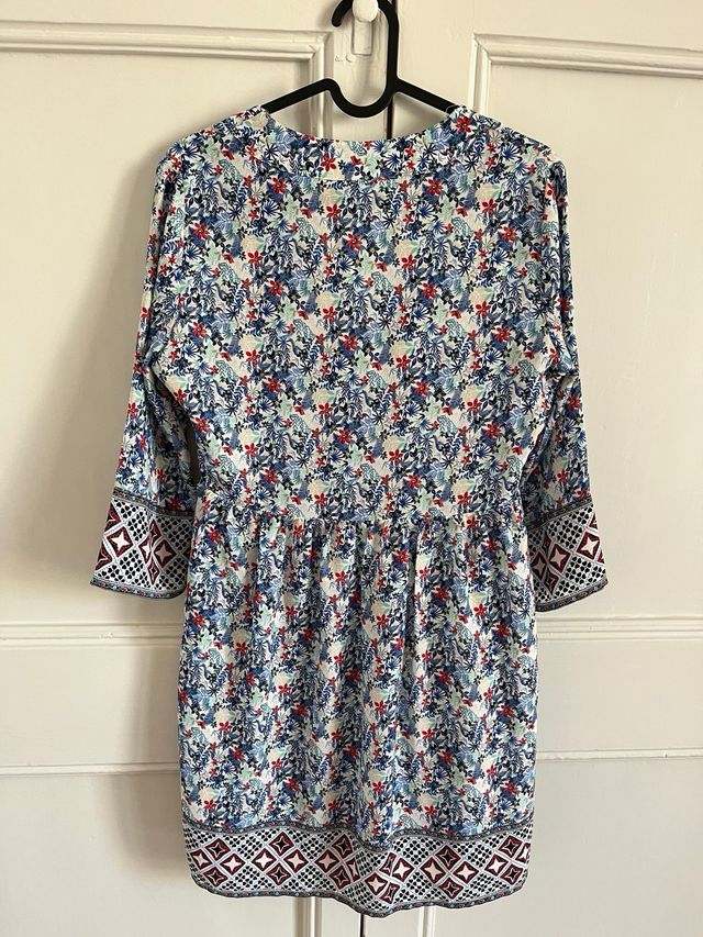 Vestido Pepe Jeans estampado en azul y granate