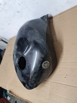 Embellecedor depósito Yamaha TZR