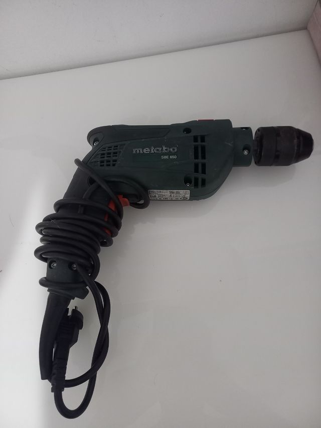Taladro percutor Metabo SBE 650