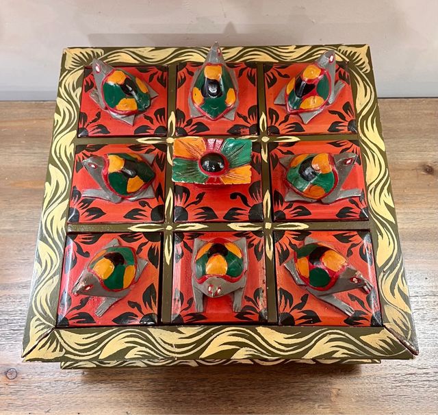 Caja de especias india decorativa Masala Dabba