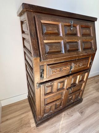 Mueble aparador castellano madera