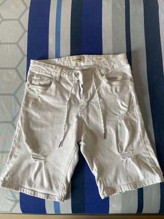 Shorts Pull&Bear blancos rotos