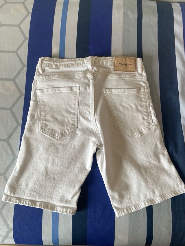 Shorts Pull&Bear blancos rotos