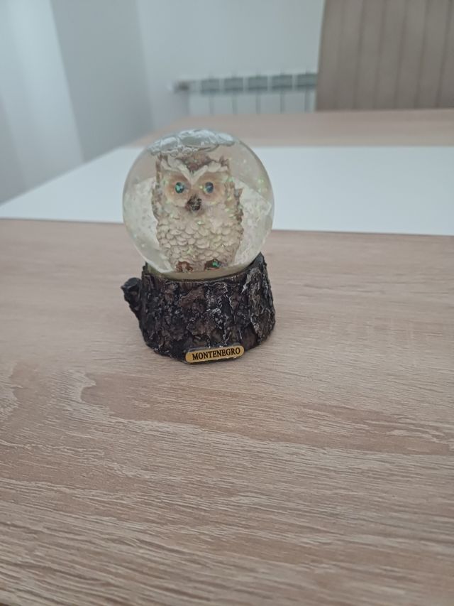 Esfera Nieve Búho Montenegro