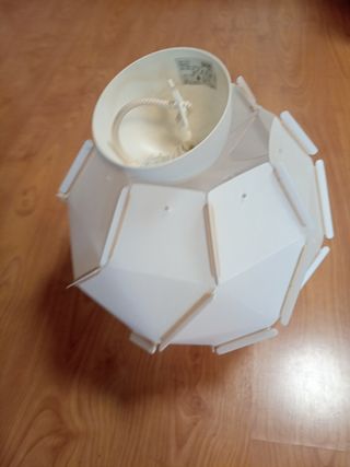 Lampara Ikea blanca