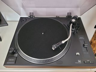 Tocadiscos De Vinilo Vintage Dual DT 400 USB Tocadiscos