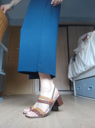 Sandalias marrones