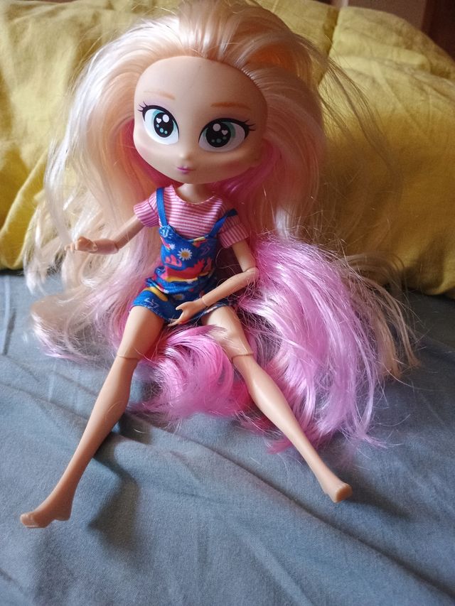 Muñeca Tinga Teen Tokers