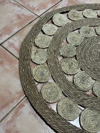 Tappeto rotondo in iuta-sisal
