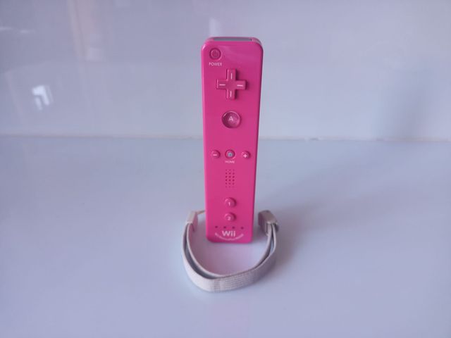 Wii Remote Rosa con Wii Motion Plus Integrato