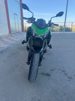 Kawasaki Z900e