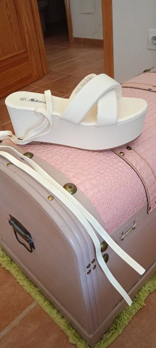 Sandalias plataforma blanco roto