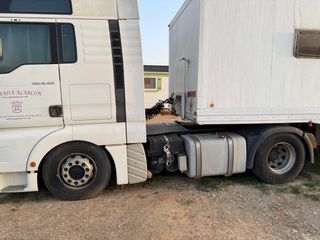 Camión MAN - Vehículo de Carga