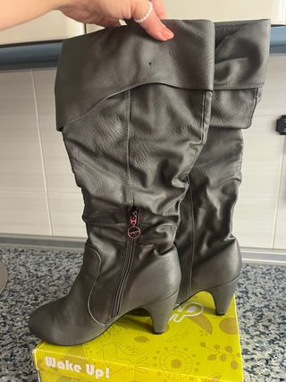 Botas altas grises mujer