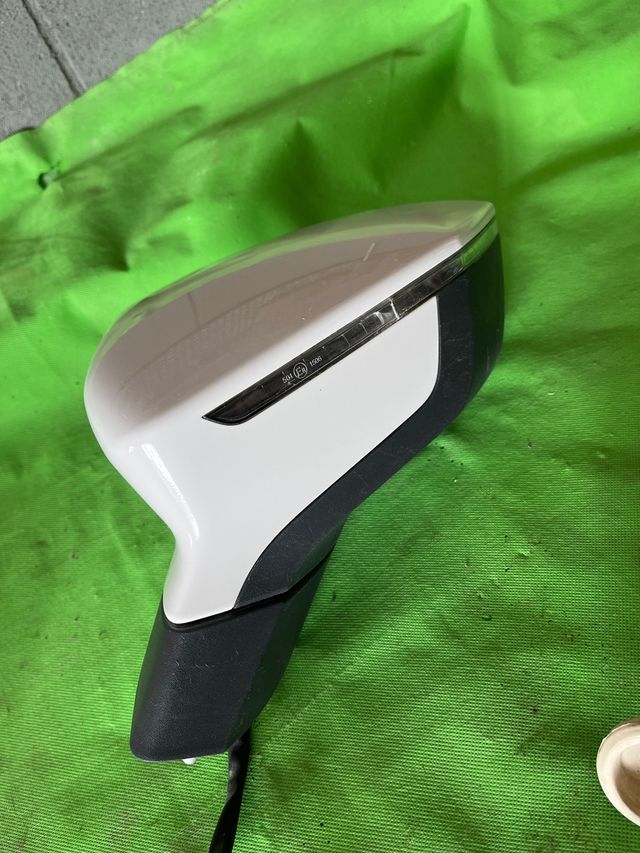 Retrovisor Seat Ateca Izquierdo
