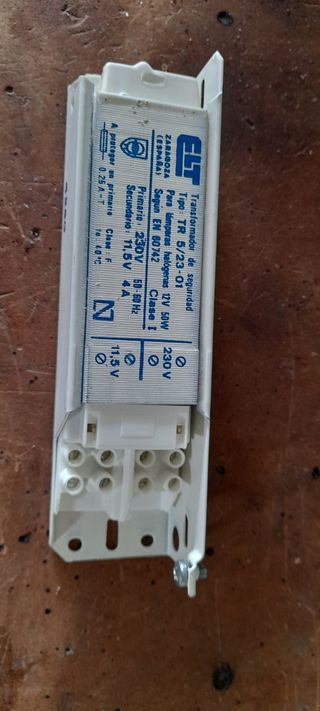 Interruptor automático 3 polos. cebadores