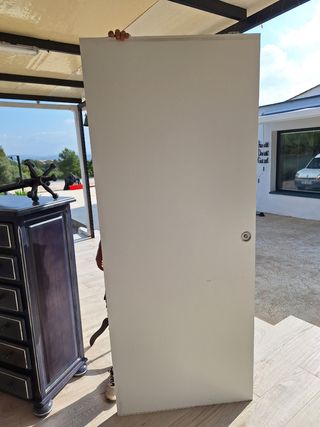 Puerta corredera blanca sin la guia. - 2,03× 83cm