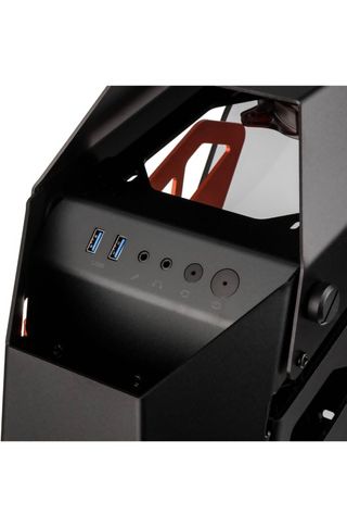 Torre Cougar Conquer PC Gamer