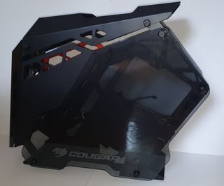 Torre Cougar Conquer PC Gamer