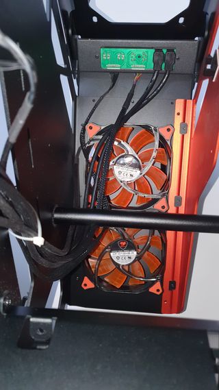 Torre Cougar Conquer PC Gamer