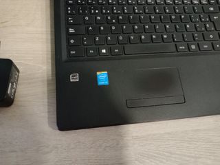 Portátil negro - Core i3