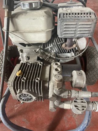 Hidrolimpiadora Honda usada. maquina de presion