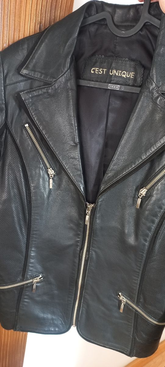 Chaqueta piel C'EST UNIQUE negra