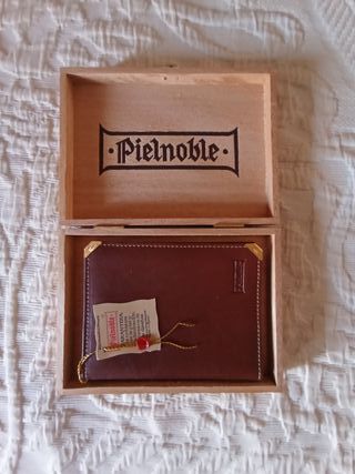 Pielnoble BILLETERA Marrón Piel SIN ESTRENAR