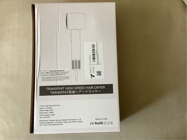 SECADOR PELO PROFESIONAL NUEVO A ESTRENAR