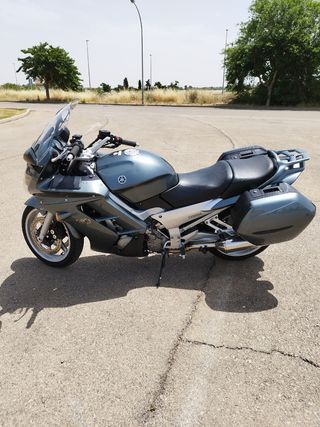 Yamaha FJR1300 - Moto