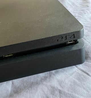 PS4 (PlayStation 4) Slim 500GB